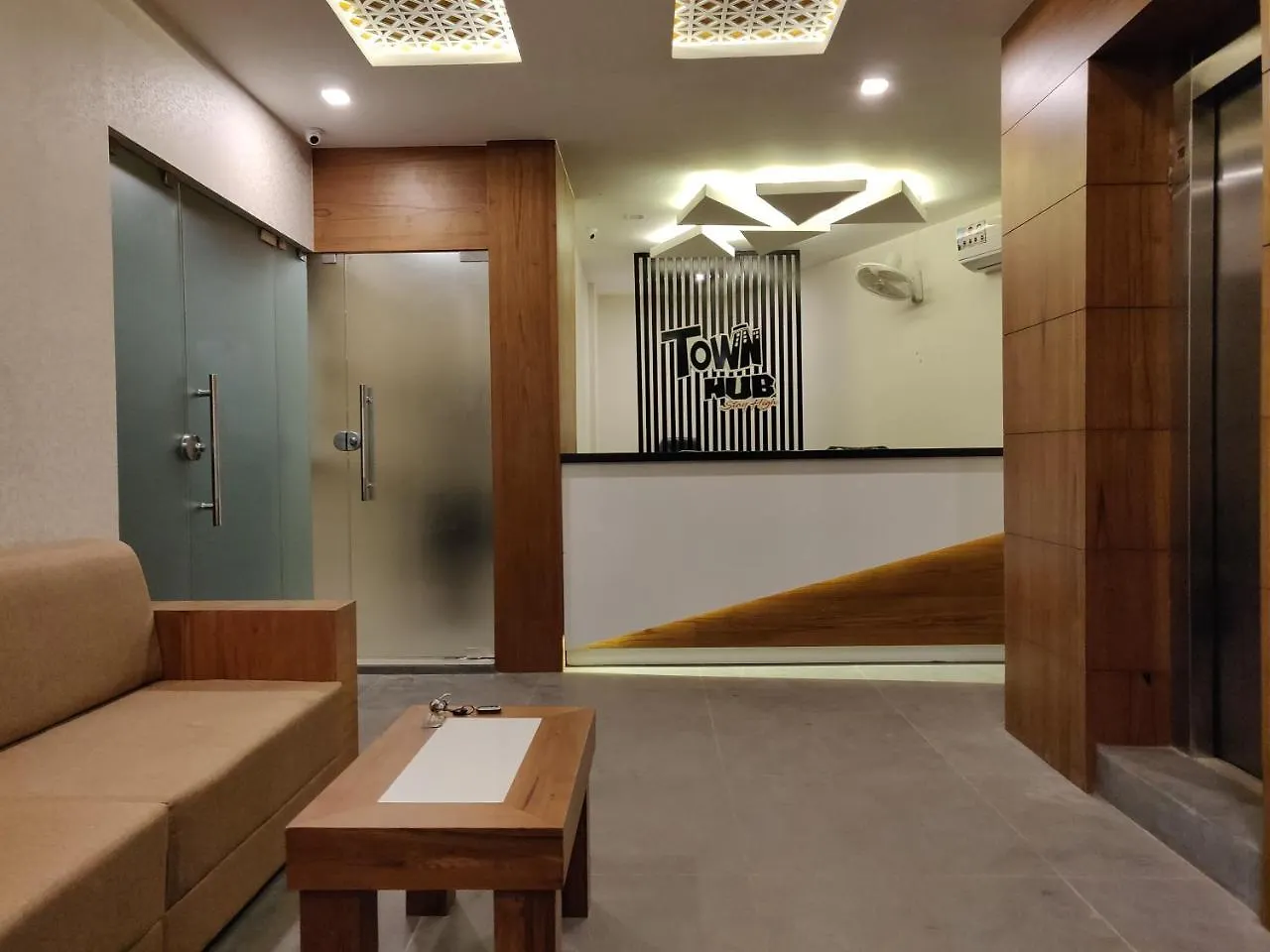 Town Hub Hotel Valancheri